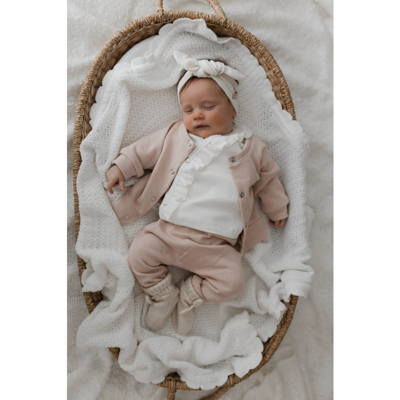 Newborn gebreid lichtroze vestje
