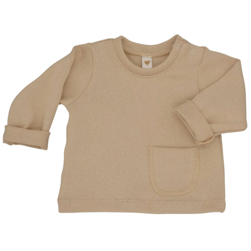 Newborn gebreid truitje in een zandkleur.