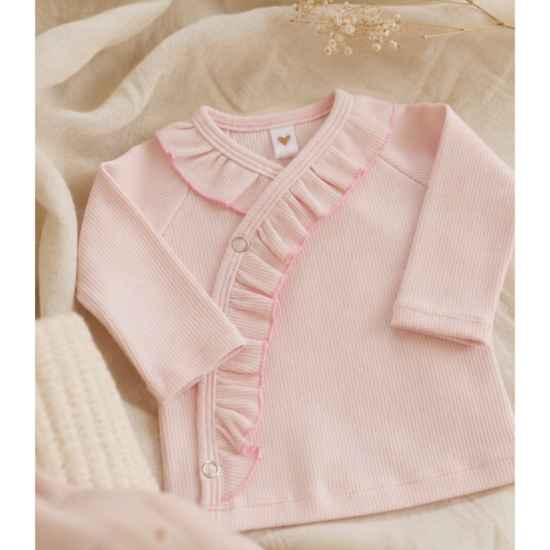 Newborn overslagshirtje in babyroze met ruffles